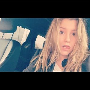 Meet your Posher, Riley